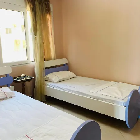 アパート Remzi Apartament Vlorë