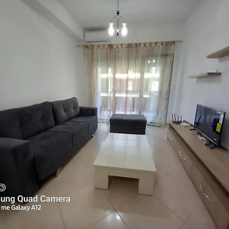 アパート Remzi Apartament Vlorë