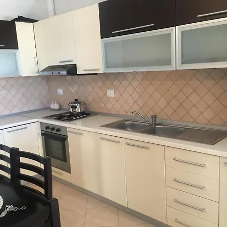 アパート Remzi Apartament Vlorë