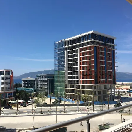 アパート Remzi Apartament Vlorë