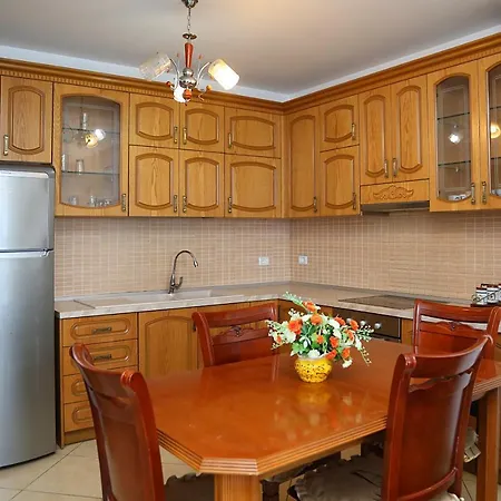 Remzi Apartament Wlora