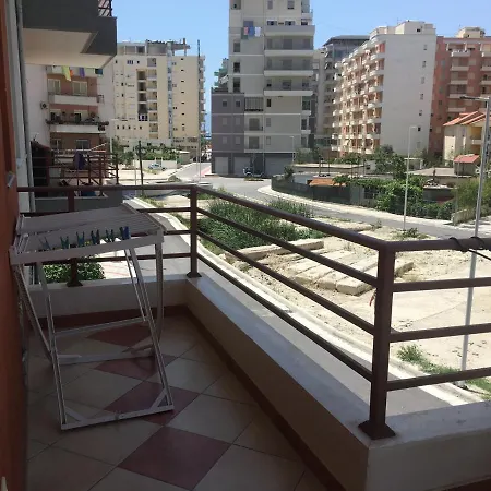 Apartament Remzi Apartament *