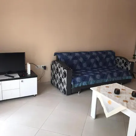 Apartment Remzi Apartament *