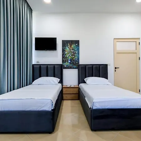 Remzi Apartament * Wlora